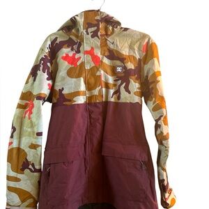 DC Women’s Liberate 10K Waterproof Snowboarding and Ski Sz‎ Medium Woodland Camo